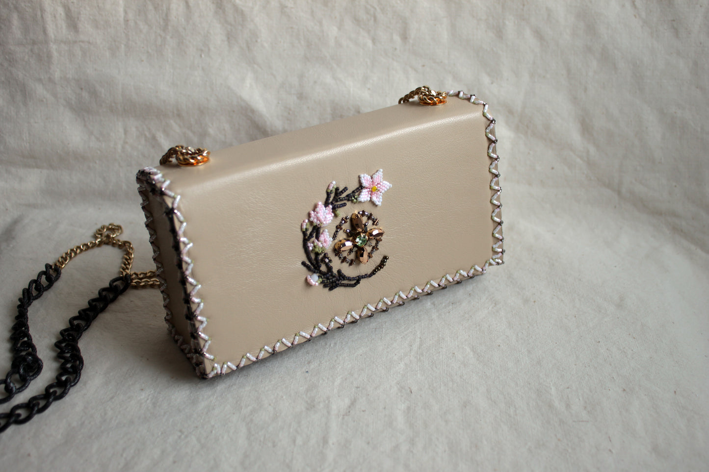 Wiciya beaded Bag Wind