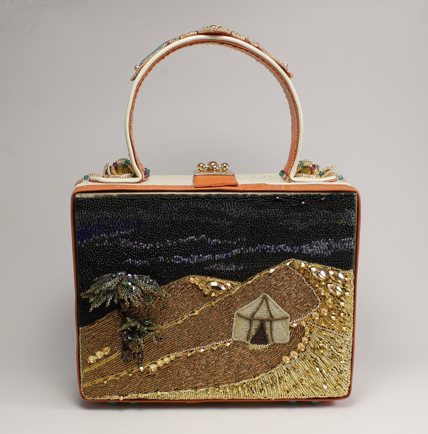 Art beaded bag Taj Mahal — A Love Story